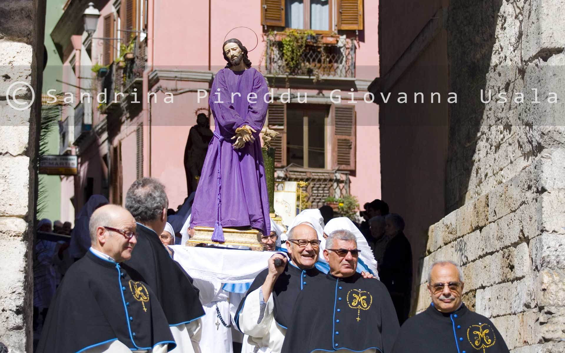 Processione dei Misteri - Congregazione Mariana degli Artieri di Cagliari - Immagini di Sandrina Pireddu e Giovanna Usala