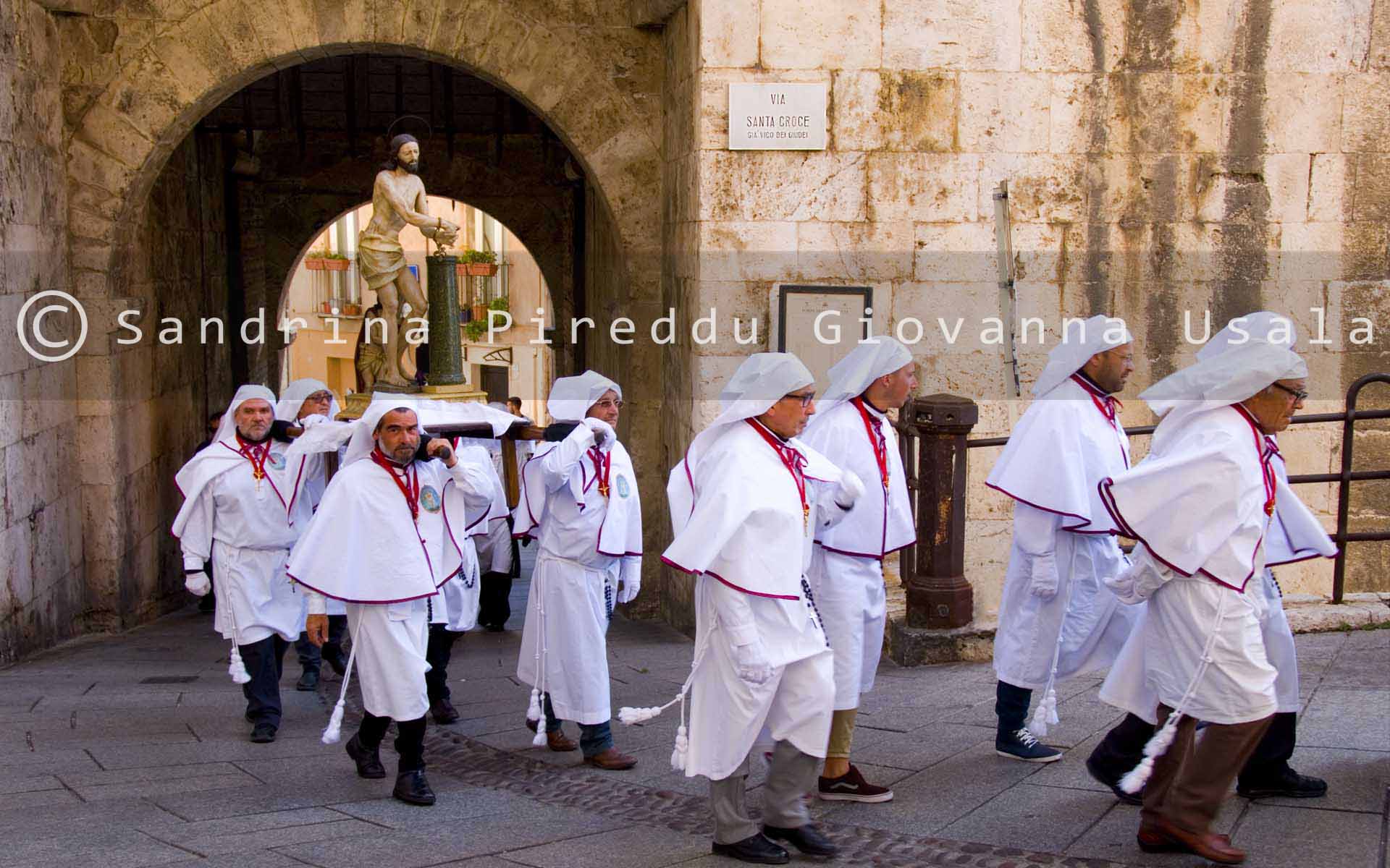 Arciconfraternita del Santissimo Crocifisso - Processione dei Misteri di San Michele Cagliari - Immagini di Sandrina Pireddu e Giovanna Usala